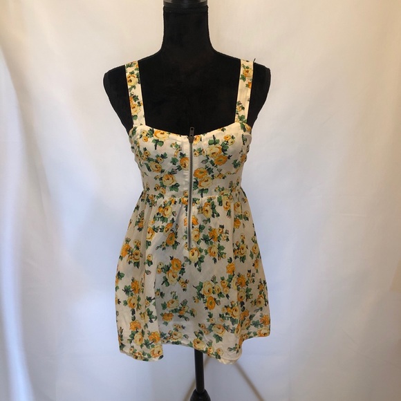 TOPSHOP floral zip top - Picture 1 of 12